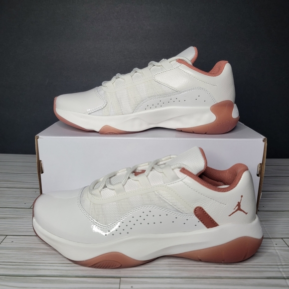 Women's Air Jordan 11 CMFT Low Sail/Sky J Orange Size 8.5 - DV2629 108 - Picture 4 of 11